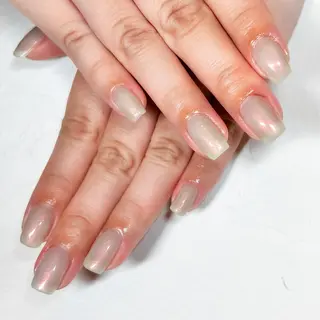 ネイル LEFTNAILS フィルインニュアンスのネイルデザイン