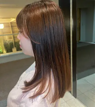 セミロング サロンドボーテレイ所属・タナカ マユのヘアスタイル
