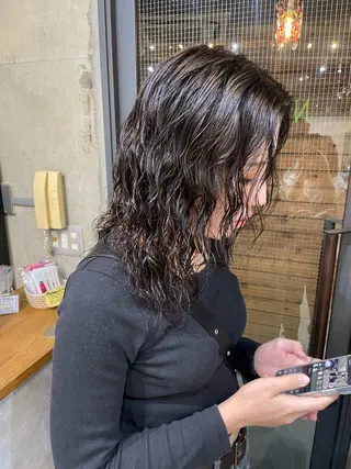 ミディアム パーマ 金尾 凜のヘアスタイル