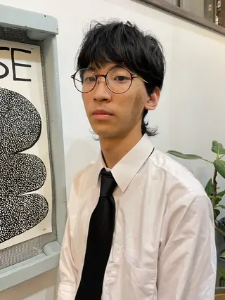 ミディアム 金尾 凜のヘアスタイル