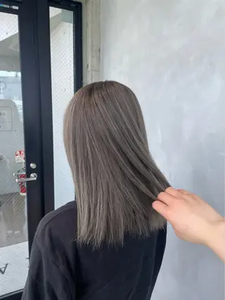 カラー 暖色/ハイトーン/ カラー/HBLのヘアスタイル