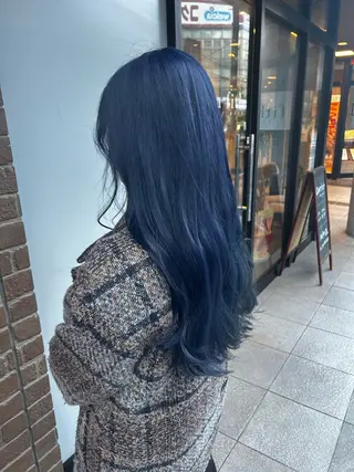 ロング 東 希良里のヘアスタイル