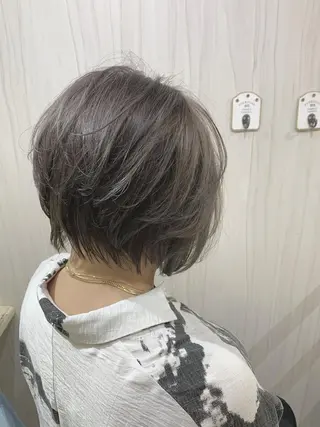 カラー 嶋村夏実🌼レイヤー 🌸白髪ぼかしのヘアスタイル