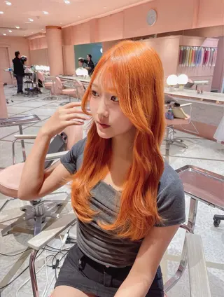 カラー LUNTY NAMBA  難波駅前店所属・艶髪ワンホンヘア🩶 ayaha🩶のヘアスタイル