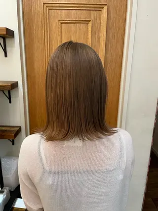 カラー 山下 心のヘアスタイル