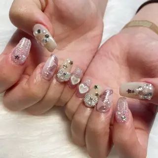 ネイル ゴテゴテ💙ワンホン リオナのネイルデザイン