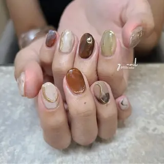 ネイル y ___nailのネイルデザイン