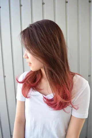 セミロング ロング 髙橋 かすみのヘアスタイル