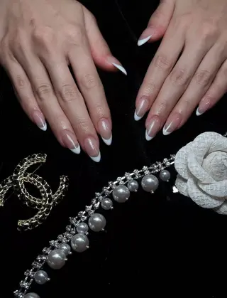 ネイル ENsalon AKIRAのネイルデザイン