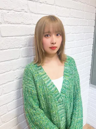 セミロング カラー less仙台所属・美髪専門美容師🏄 kazuレスlessのヘアスタイル
