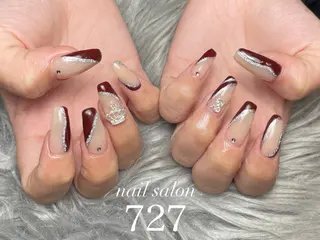 ネイル 727 nailのネイルデザイン