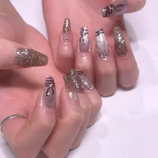 ネイル I. ARISAのネイルデザイン