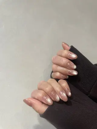 ネイル Lily nail 大濠店所属・Lily 石井のネイルデザイン