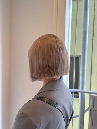 ショート カラー ハイトーン&髪質改善 &韓国エクステ🤎のヘアスタイル