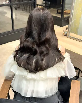 ロング ヘアアレンジ hina🩰🫧 / オリーブ🌿/透明感のヘアスタイル
