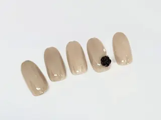 ネイル 【山岡】 ロイヤル•セラピストのネイルデザイン