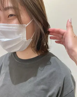 ショート カラー 細めハイライト🩶 ボブ/レイヤーカットのヘアスタイル