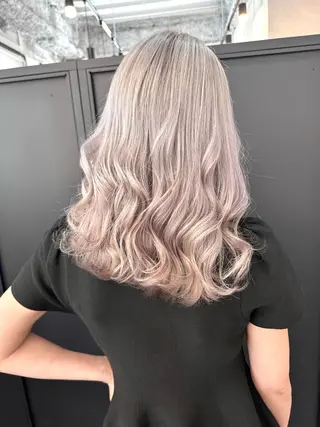 ミディアム Aika 🖤のヘアスタイル