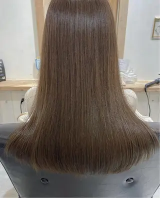 ロング FERIA梅田🖤 透明感カラー🎀のヘアスタイル