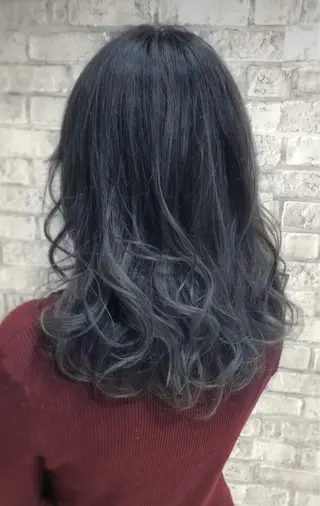 セミロング カラー ヘアアレンジ 秋山 幸太のヘアスタイル