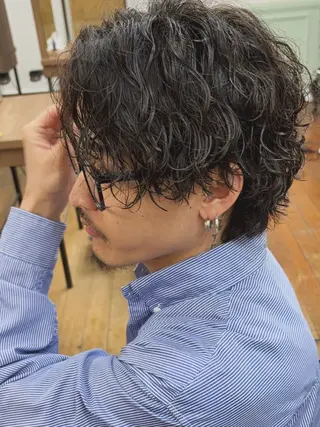 ミディアム パーマ メンズ flash pack所属・勝木 拓のヘアスタイル