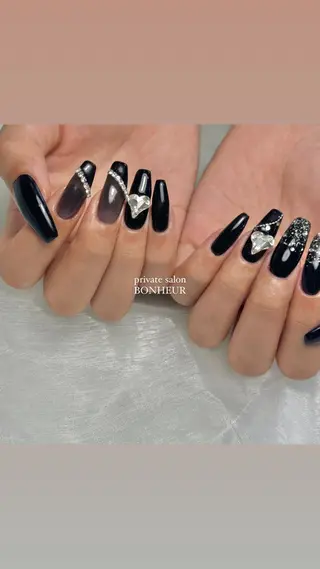 ネイル BONHEUR Annaのネイルデザイン