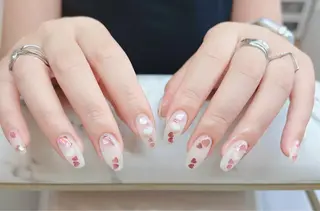 ネイル red veil所属・KANA ネイルのネイルデザイン