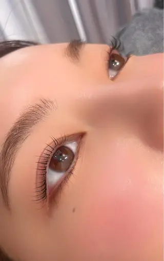 マツエク・マツパ REGINA (レジーナ)所属・REGINA アイラッシュ/ネイルの眉毛・アイブロウイメージ