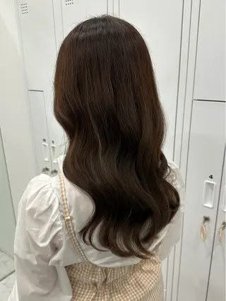 カラー 秋永 鈴のヘアスタイル