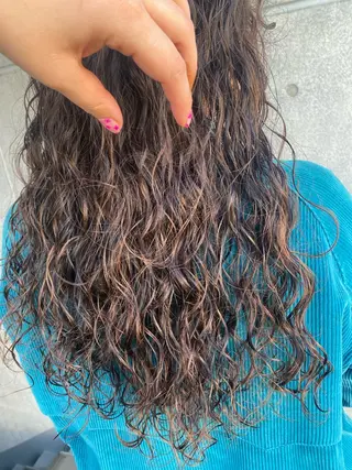 パーマ Yahiko ハイトーンのヘアスタイル