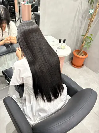 ロング カラー 門田 夏鈴のヘアスタイル