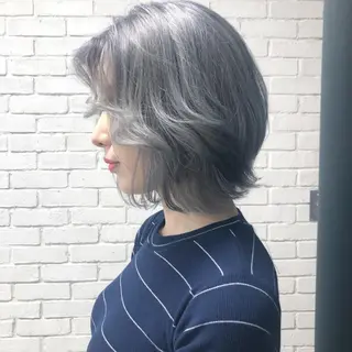 ミディアム カラー ORIKA 美容室のヘアスタイル