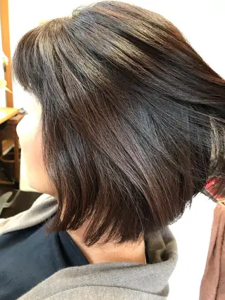 ショート カラー 小林 由里香のヘアスタイル