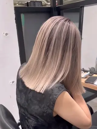 セミロング カラー ✨バレイヤージュ ✨イェビンのヘアスタイル