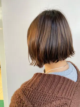 ミディアム カラー 30代からの大人 ショートのヘアスタイル
