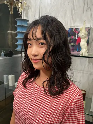 セミロング パーマ フクシマ ココのヘアスタイル