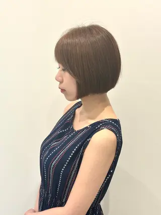 ミディアム カット/カラー/ パーマ新居見奈央のヘアスタイル