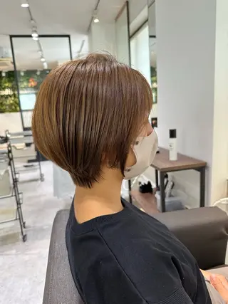 ショート 梅本 彩香のヘアスタイル
