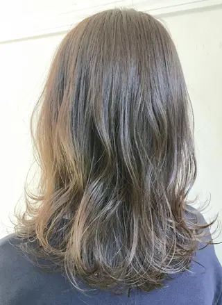 セミロング _WHITE 天神店のヘアスタイル