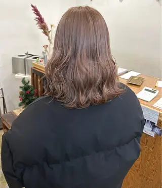 ミディアム 北田 美琴 / 柔らかいカラーのヘアスタイル