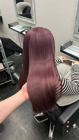 ロング BALE所属・大谷祥華／透明感カラ ー／髪質改善のヘアスタイル