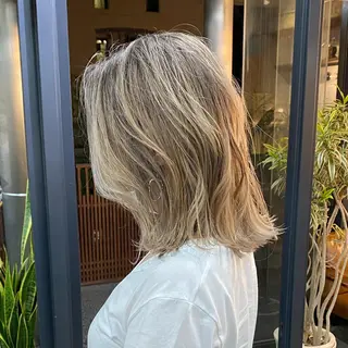 ショート カラー ネイル マツエク・マツパ 中山 天地のヘアスタイル