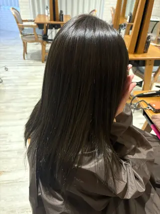 ロング カラー 透明感/韓国風 HIRARIのヘアスタイル