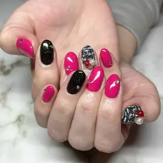 ネイル RuxuryNail ／RiAnnaのネイルデザイン