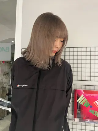 セミロング カラー AOI ハイトーン/ボブのヘアスタイル