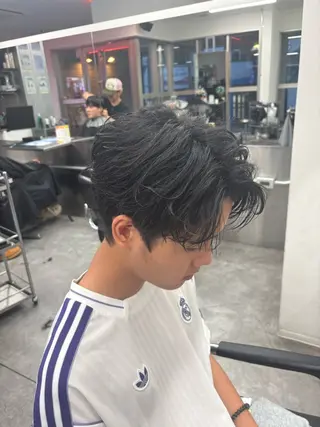 メンズ メンズ特化✨️ 韓国風パーマ🔥一八のヘアスタイル