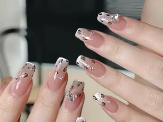 ネイル KARI ネイルサロンのネイルデザイン