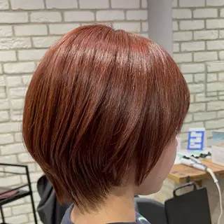 ショート カラー 小田 亮のヘアスタイル