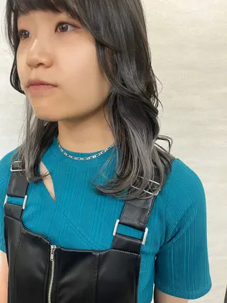 ミディアム カラー 駅チカ【ali'i】 アリイ花崎友美☘のヘアスタイル