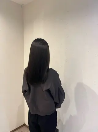 セミロング カラー 山本 彩香のヘアスタイル